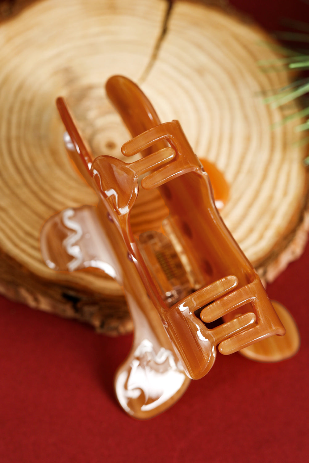 Thai Curry Pearl Rhinestone Gingerbread Man Hair Claw Clip